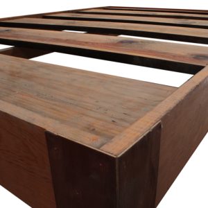 BASE DE MADERA P/CAMA MATRIMONIAL PATA TORNEADA