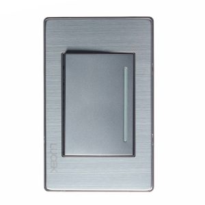 BP01-M/P - PLACA METÁLICA CON 1 INTERRUPTOR SENCILLO DE 3 MÓDULOS PLATEADO LUCEK