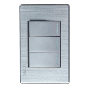 BP03-M/P - PLACA METÁLICA CON 3 INTERRUPTORES SENCILLOS DE 1 MÓDULO PLATEADO LUCEK